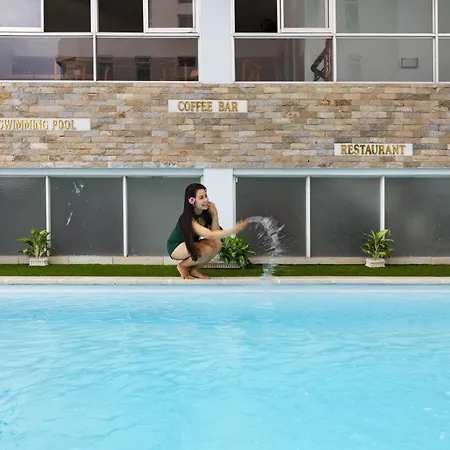 Wintersea Hotel
